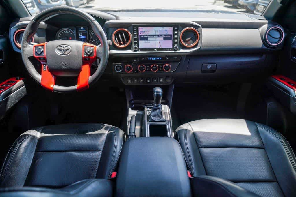 Used 2021 Toyota Tacoma TRD Off-Road w/ TRD Premium Off Road Package AWD/4WD image 11