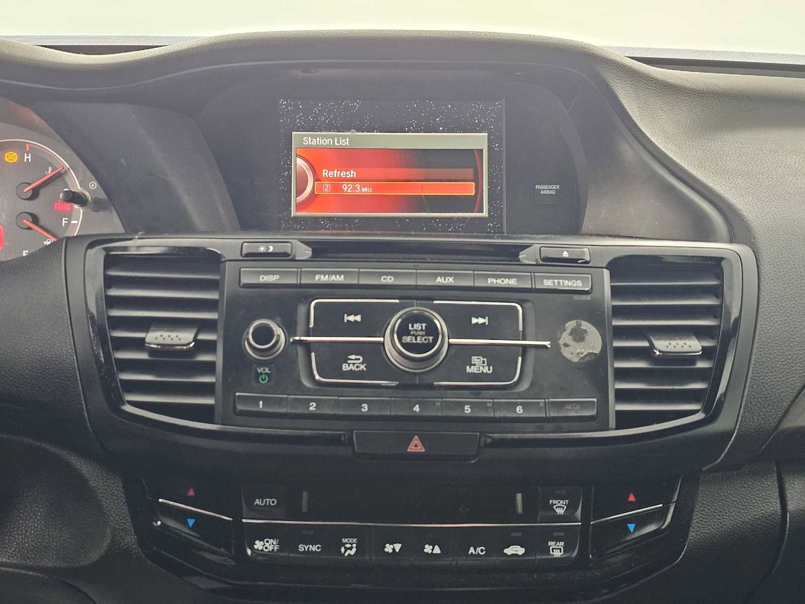 Used 2017 Honda Accord Sport image 25