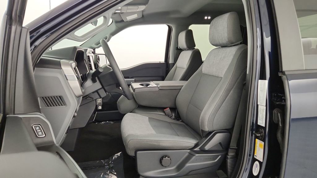 Used 2022 Ford F150 XLT w/ Trailer Tow Package image 10