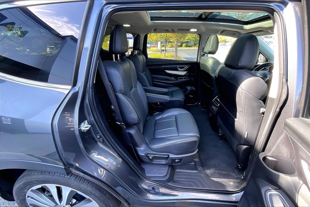 Used 2022 Subaru Ascent Limited w/ Technology Package AWD/4WD image 31