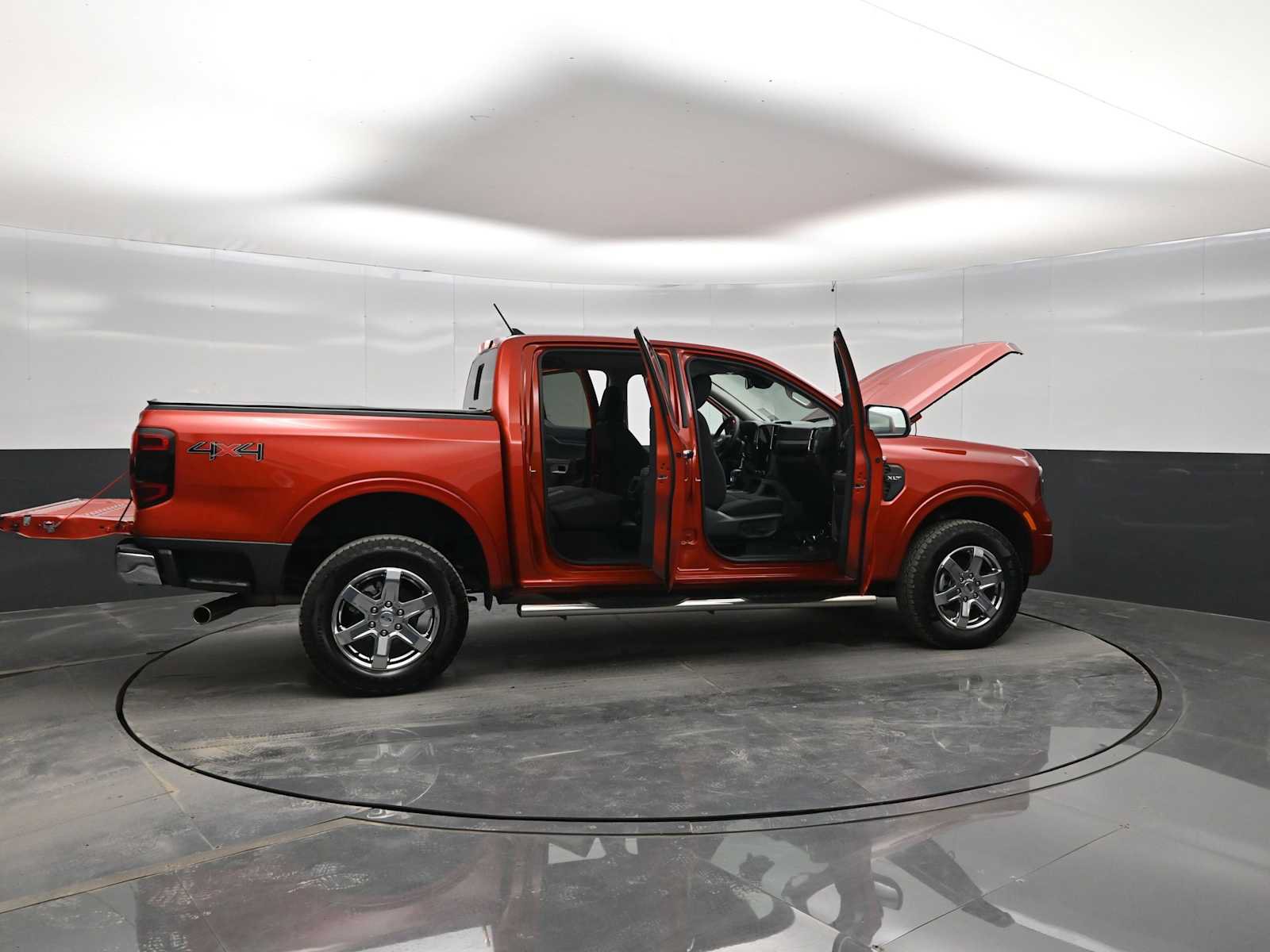 Used 2024 Ford Ranger XLT w/ Equipment Group 301A High AWD/4WD image 46