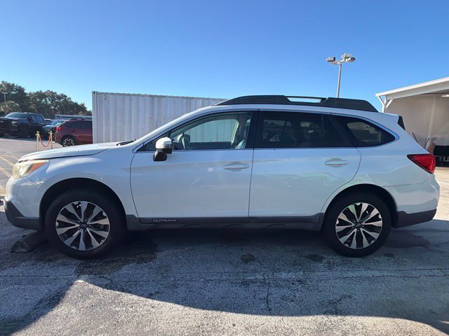 Used 2015 Subaru Outback 2.5i Limited AWD/4WD image 2
