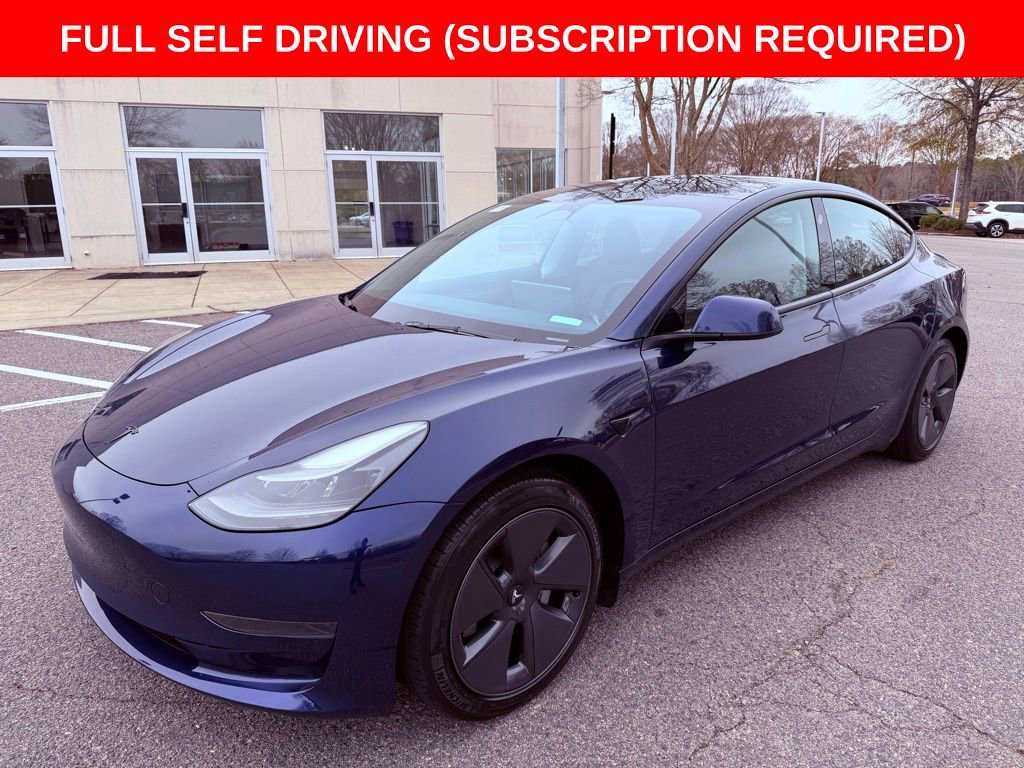 Used 2023 Tesla Model 3 Standard Range image 3