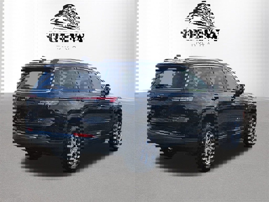 Used 2021 Jeep Grand Cherokee L Limited image 3