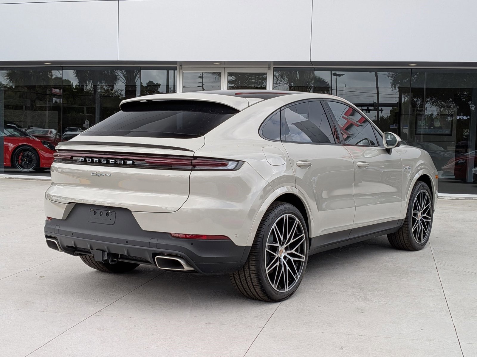 Used 2026 Porsche Cayenne E-Hybrid image 9
