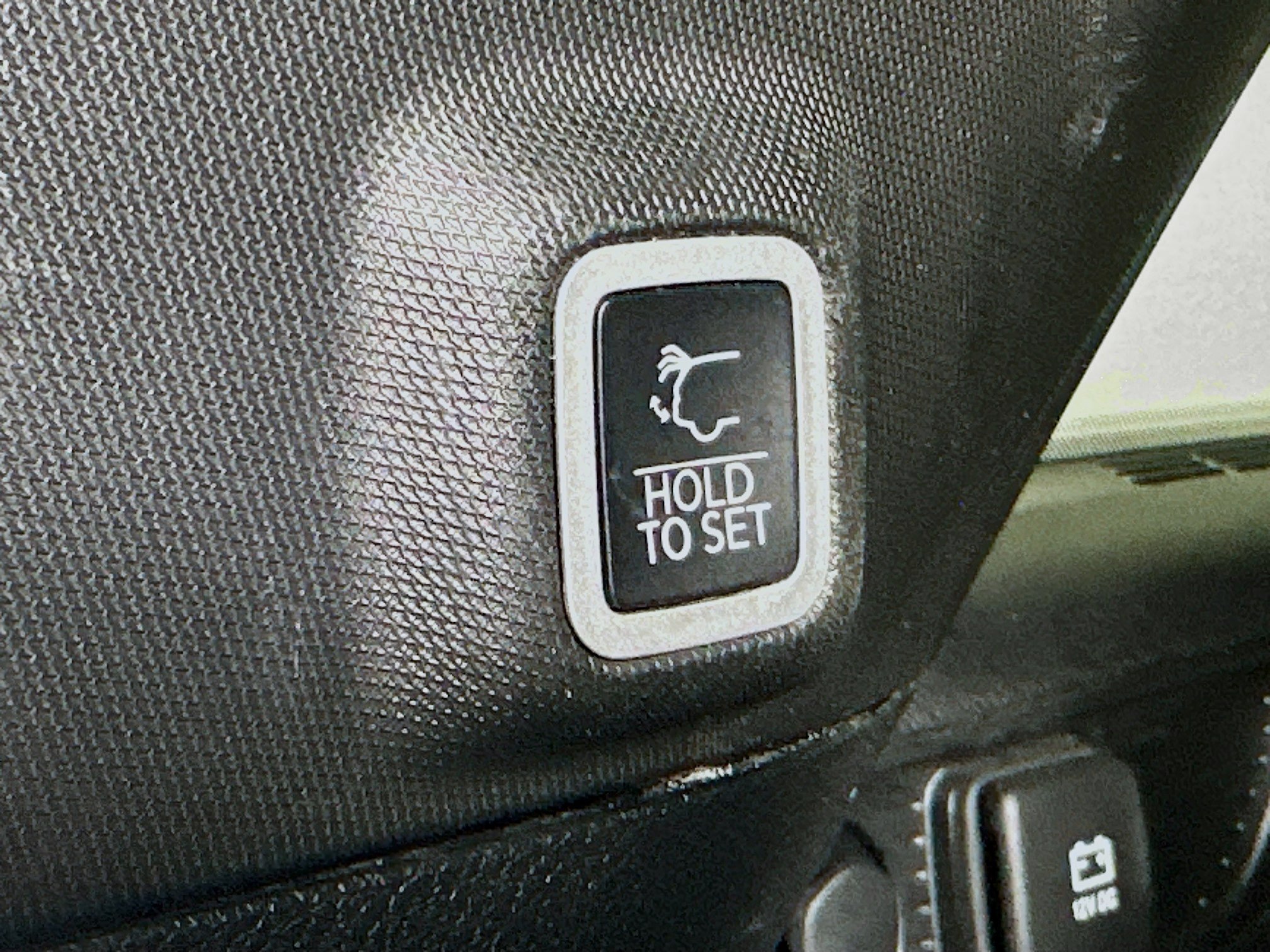 Used 2023 Jeep Grand Cherokee Altitude AWD/4WD image 28