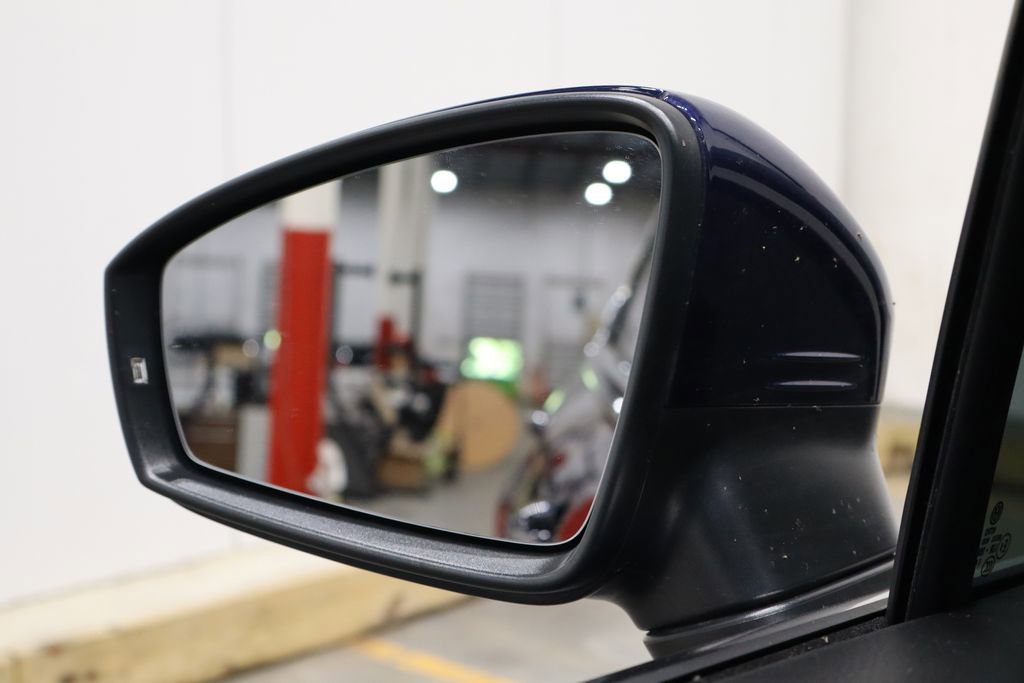 Used 2022 Volkswagen Tiguan SE image 40