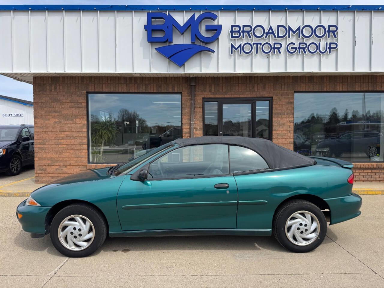 Used 1997 Chevrolet Cavalier LS w/ Preferred Equipment Group 1 image 4