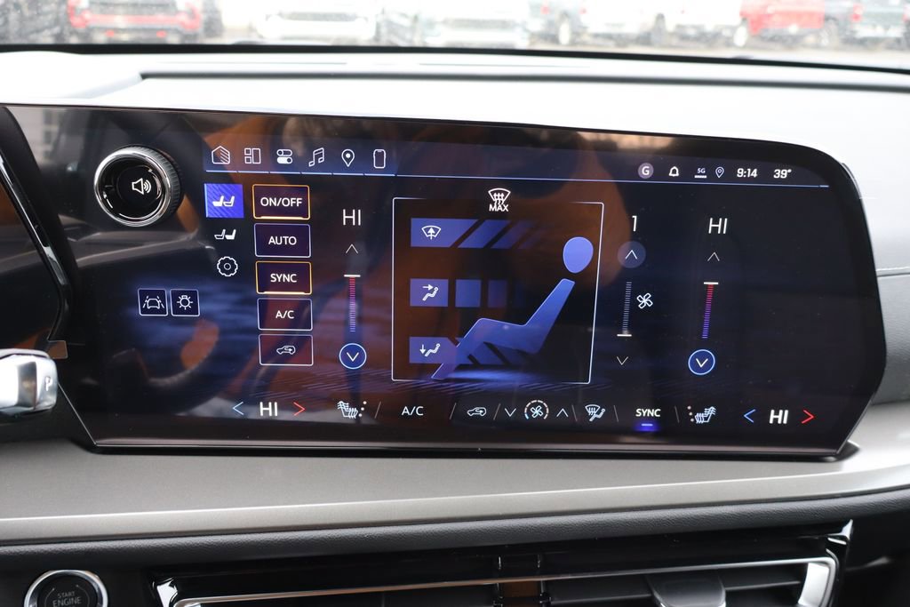 New 2026 Chevrolet Traverse LT w/ Midnight/Sport Edition image 13