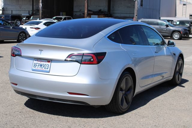 Used 2018 Tesla Model 3 Long Range RWD image 5