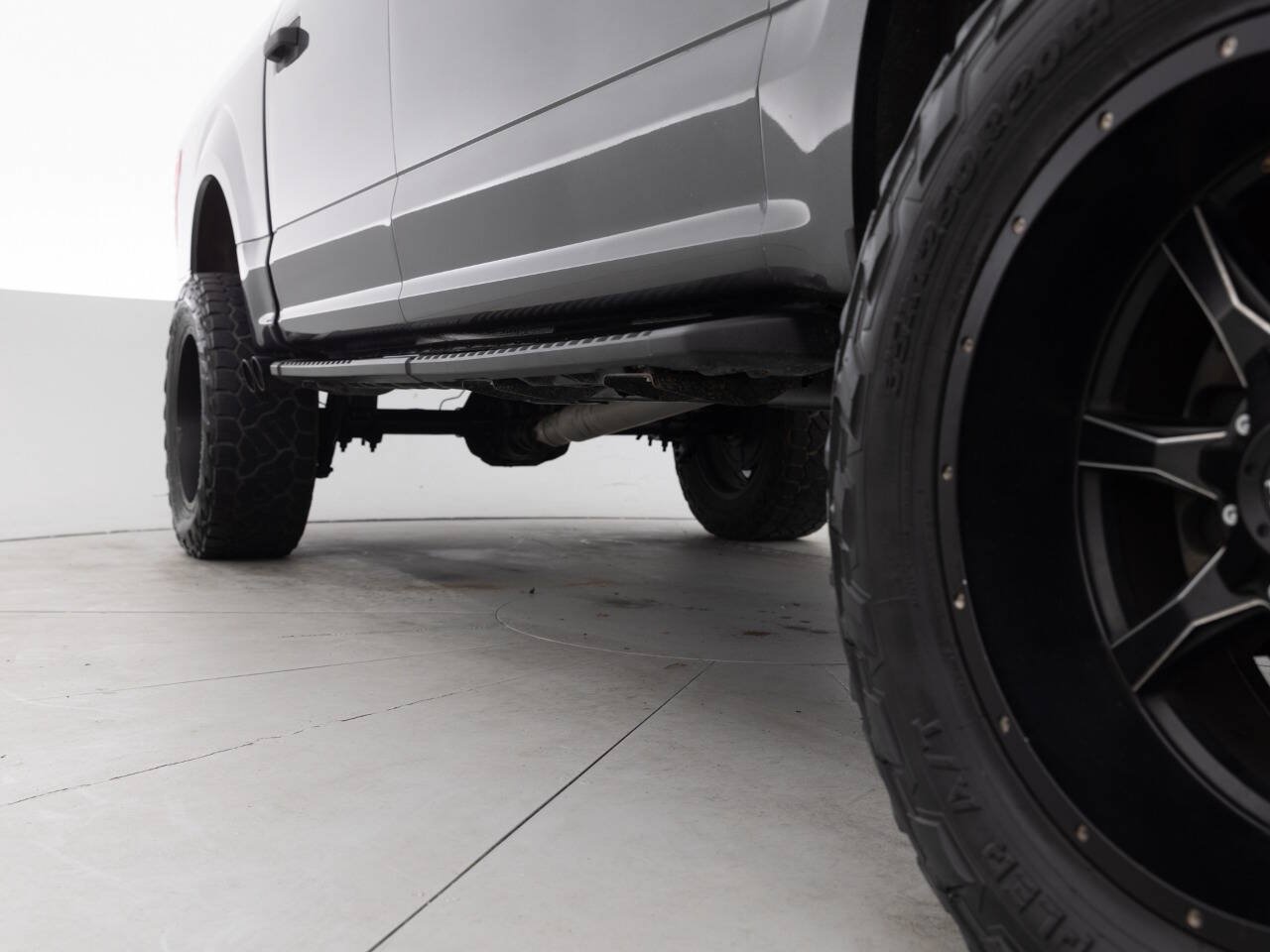 Used 2019 Ford F150 XL w/ Equipment Group 101A Mid AWD/4WD image 23