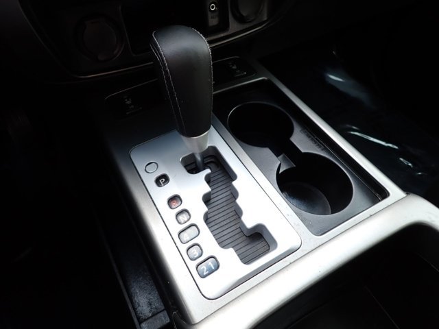 Used 2010 Nissan Armada Platinum AWD/4WD image 19