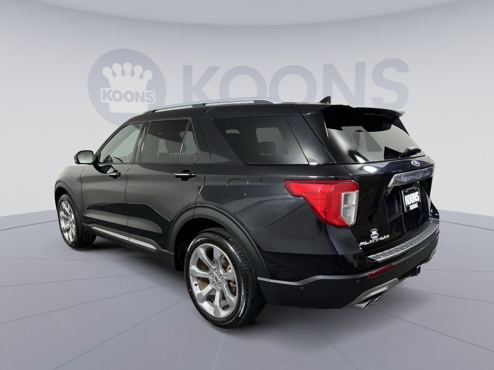 Used 2020 Ford Explorer Platinum w/ Premium Technology Package AWD/4WD image 8