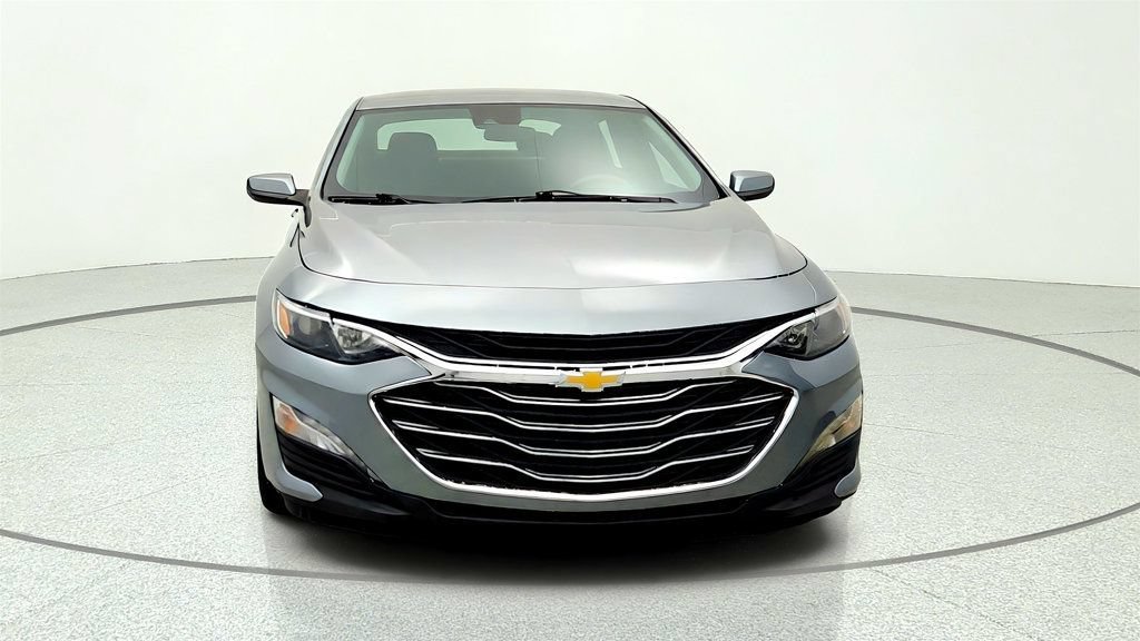 Used 2023 Chevrolet Malibu LT FWD image 2