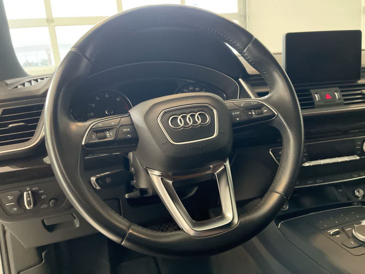 Used 2019 Audi Q5 2.0T Premium w/ Convenience Package AWD/4WD image 14