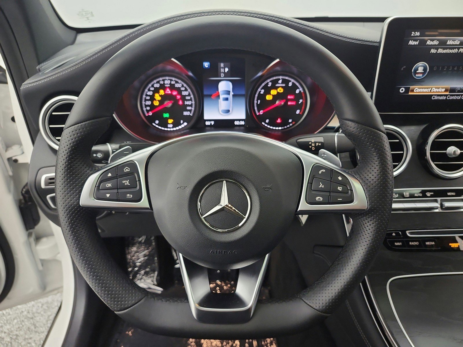 Used 2018 Mercedes-Benz GLC 300 4MATIC Coupe image 25