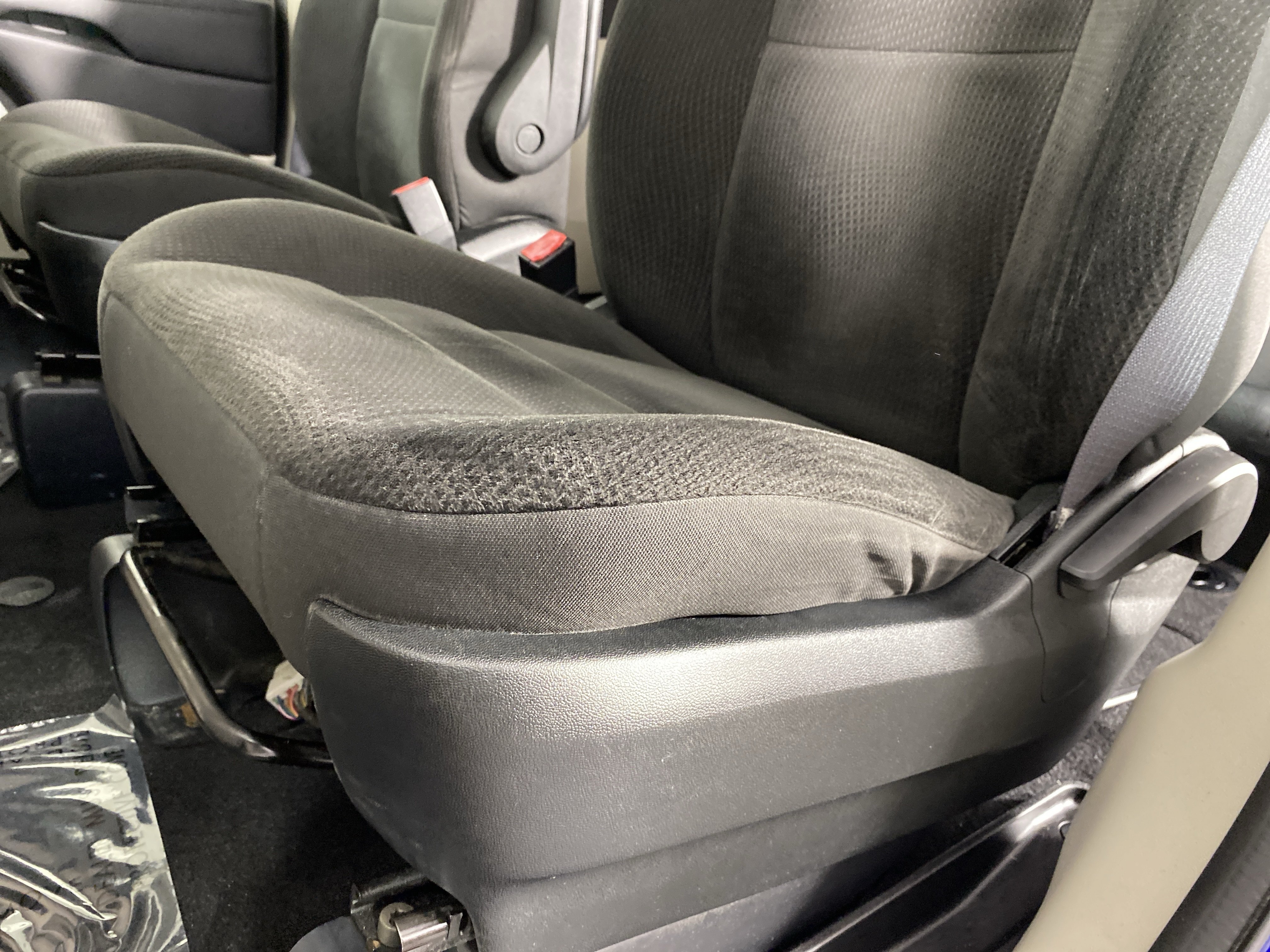 Used 2018 Dodge Grand Caravan SE w/ UConnect Hands-Free Group FWD image 15