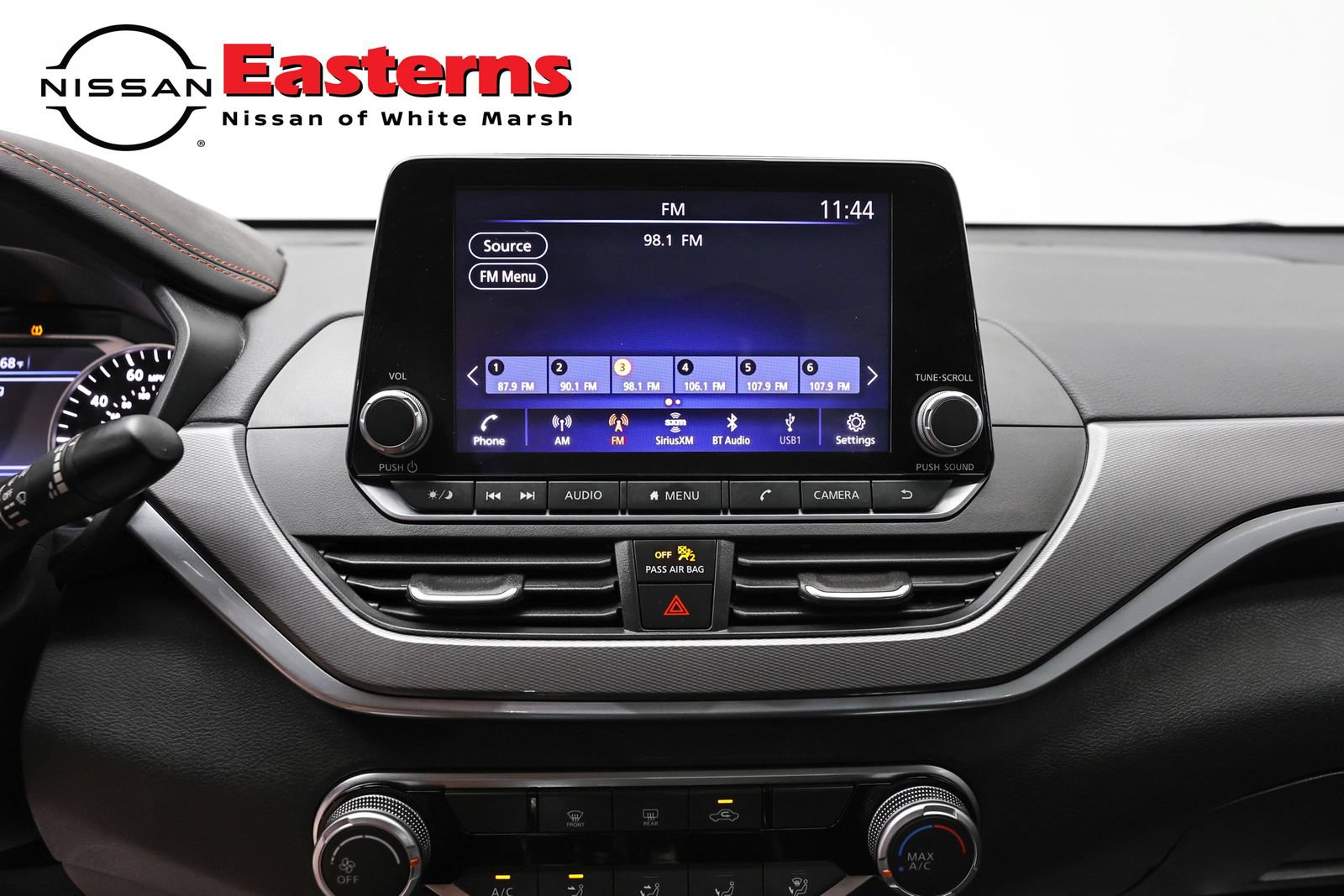 Used 2023 Nissan Altima 2.5 SR AWD/4WD image 12