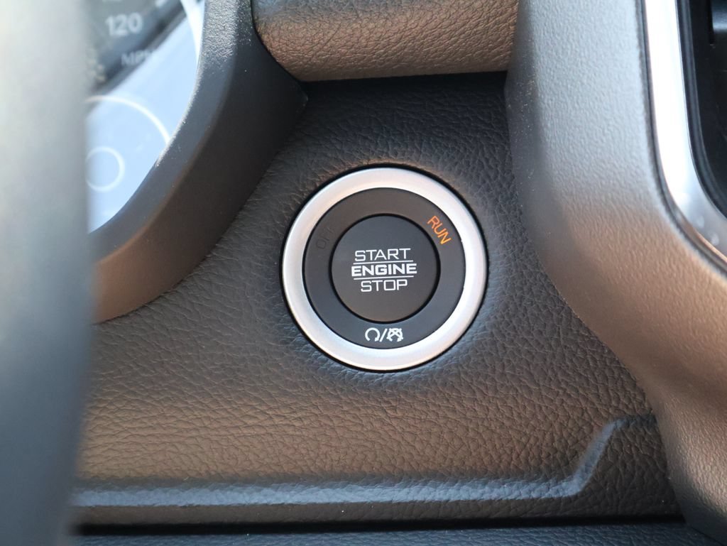 New 2026 RAM 1500 Laramie w/ Sport Appearance Package AWD/4WD image 31