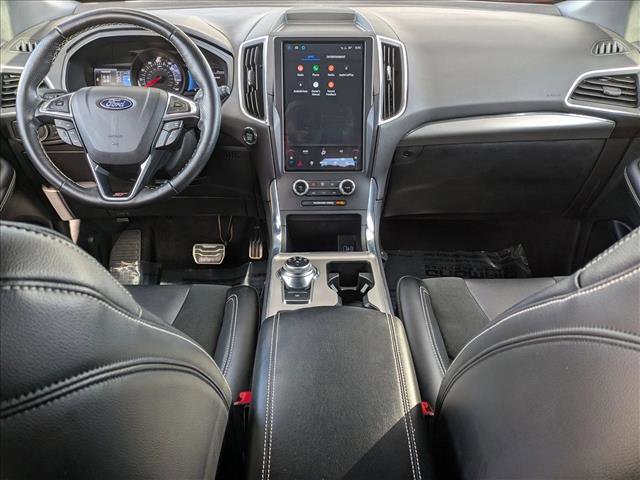 Used 2022 Ford Edge ST image 17