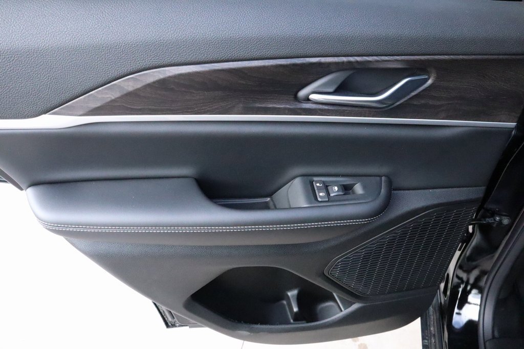 New 2026 Jeep Grand Cherokee Laredo image 17