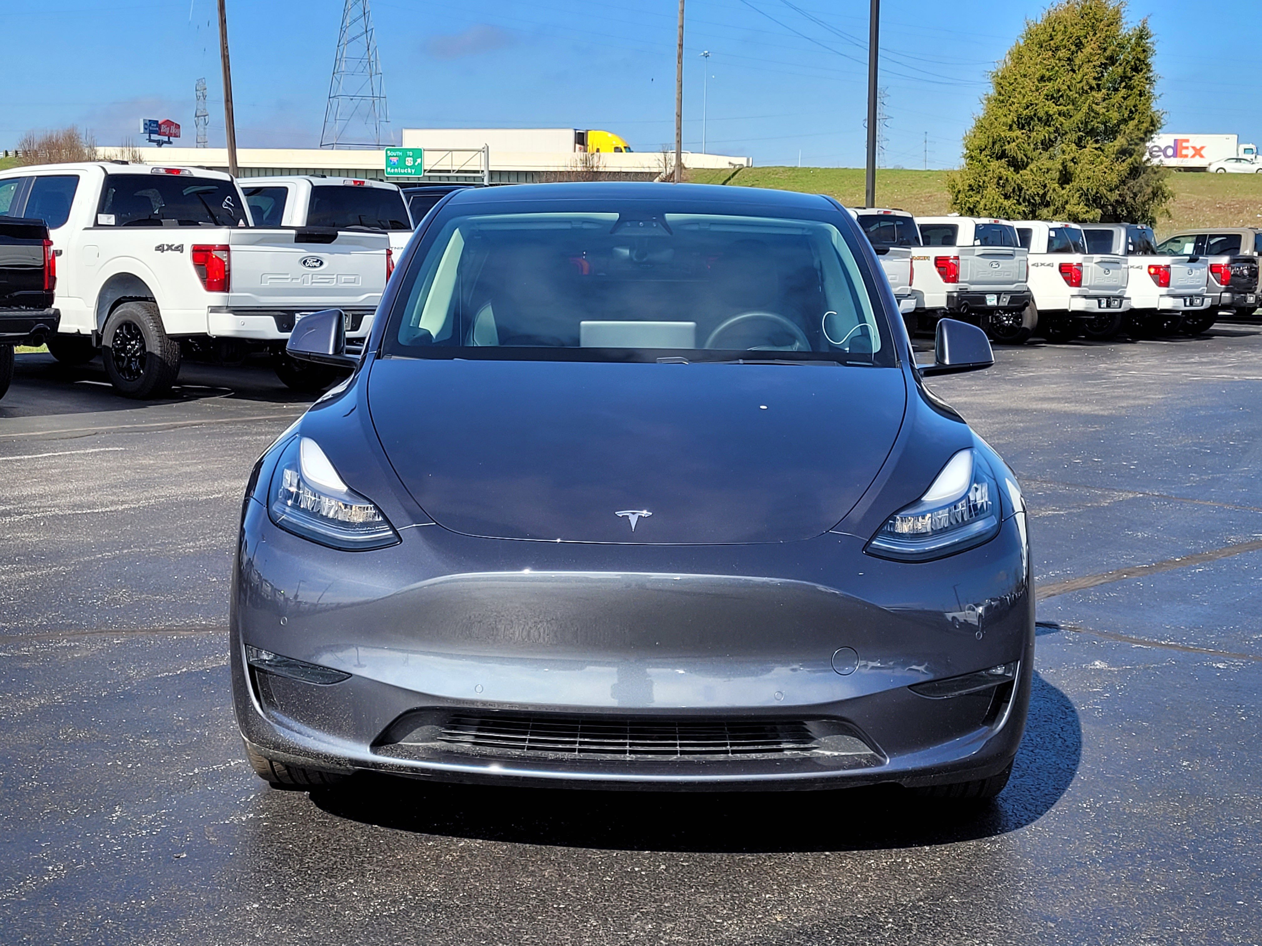 Used 2021 Tesla Model Y Long Range image 9