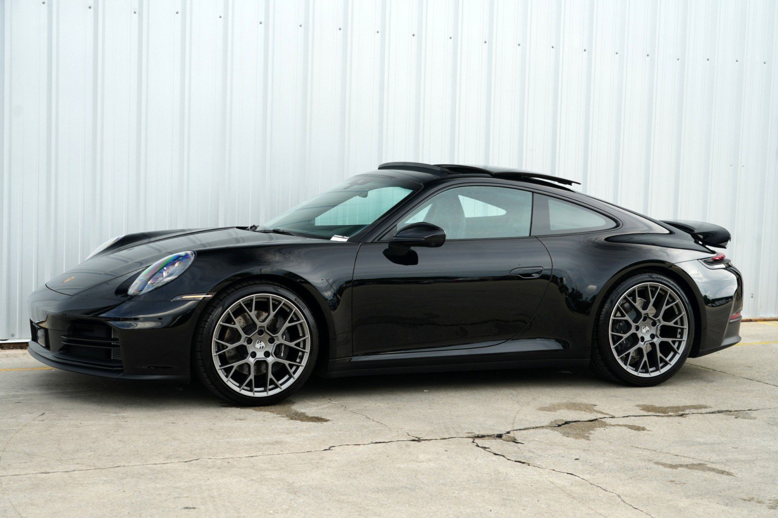 Used 2025 Porsche 911 Carrera RWD image 54