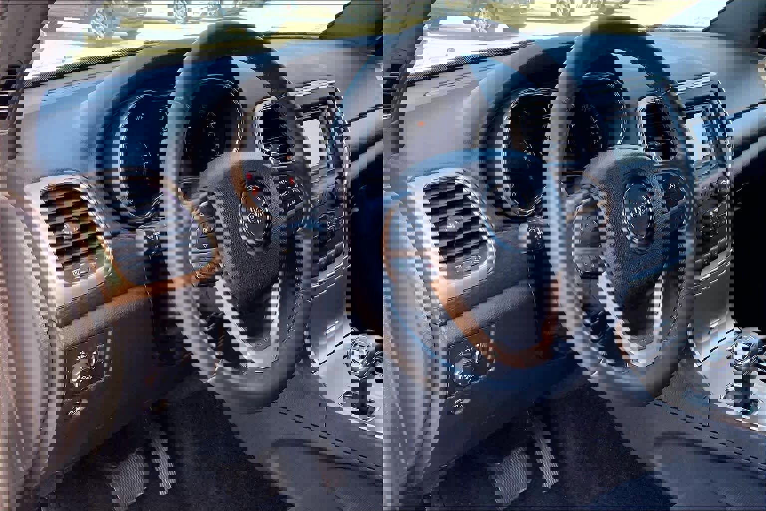 Used 2015 Jeep Grand Cherokee Laredo w/ Quick Order Package 23E image 17