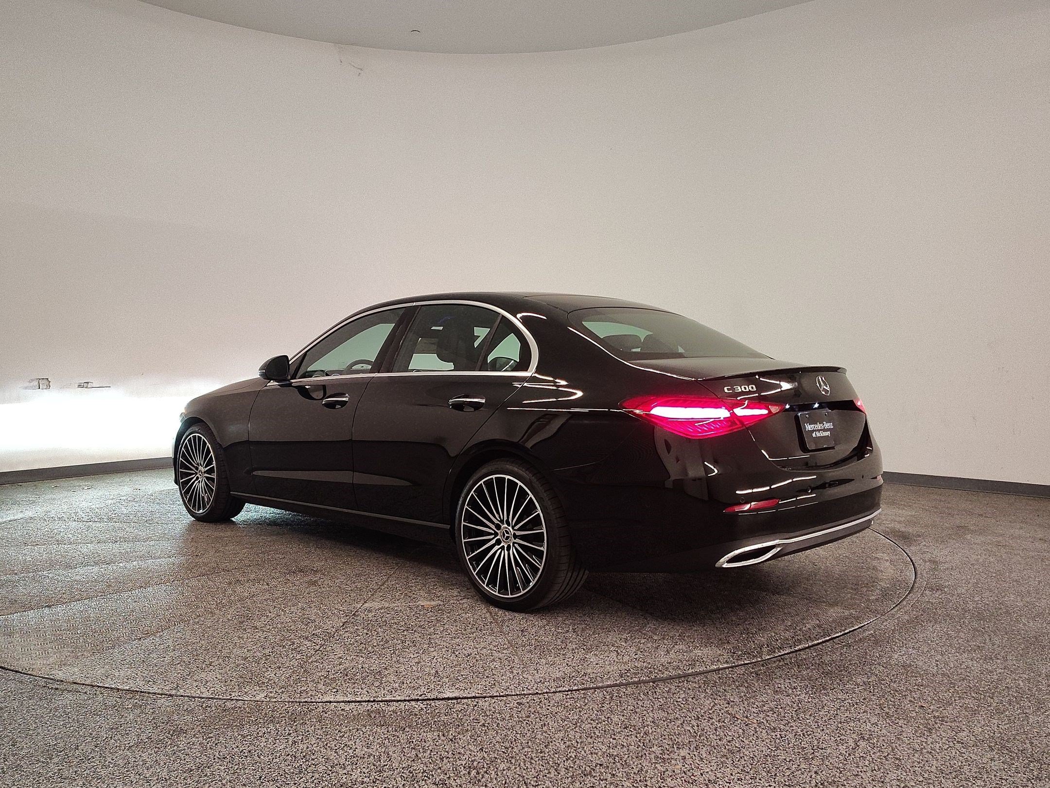 Used 2026 Mercedes-Benz C 300 Sedan image 3