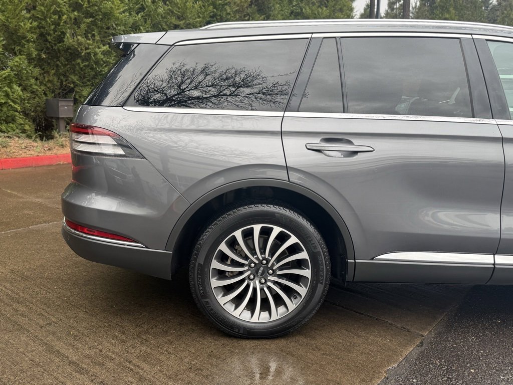 Used 2023 Lincoln Aviator Reserve image 11