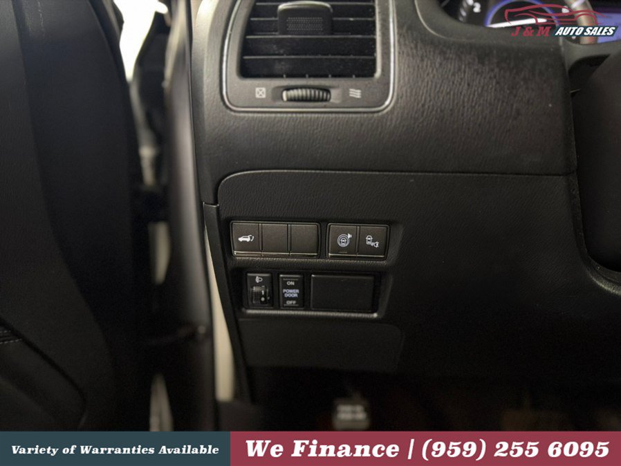 Used 2015 INFINITI QX80 4WD w/ 22" Wheel Package image 28