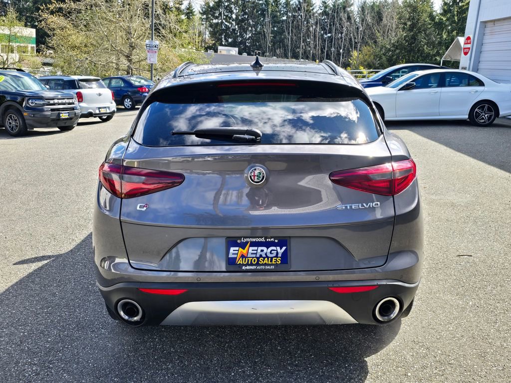 Used 2018 Alfa Romeo Stelvio Ti Sport image 7