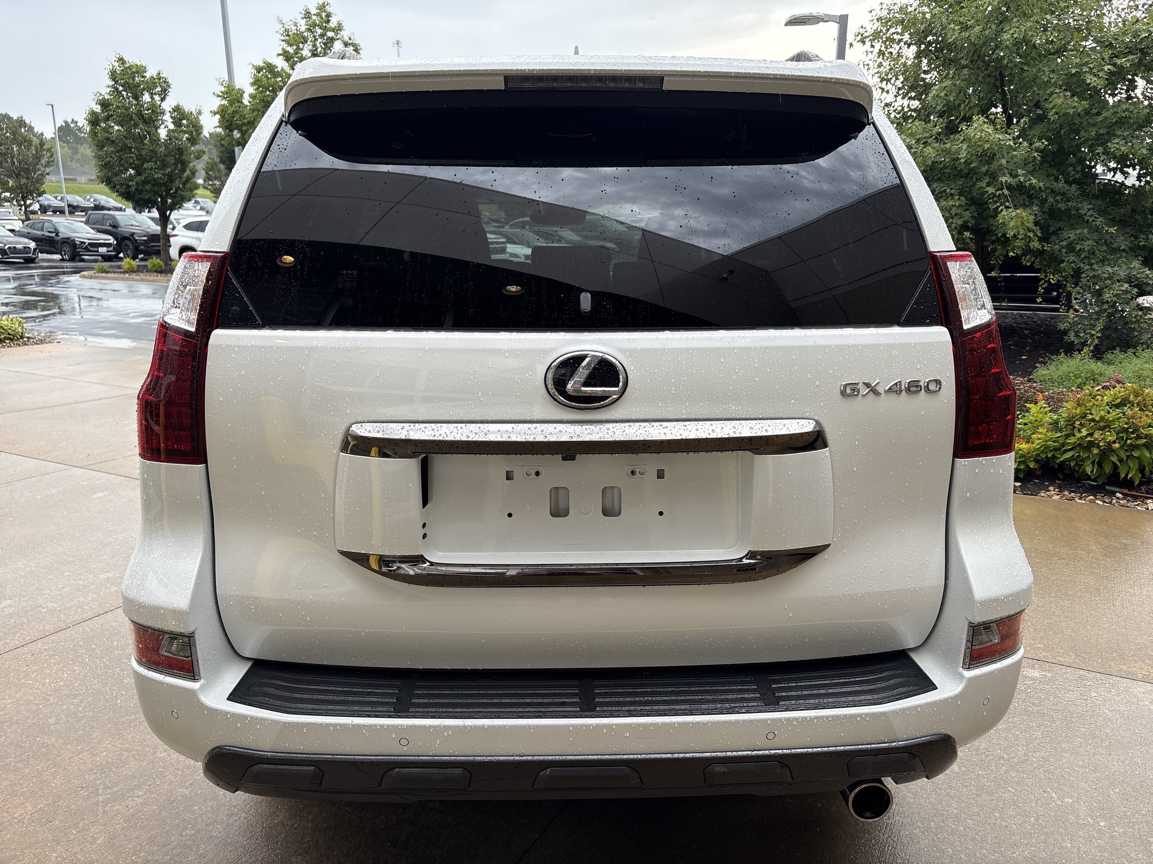 Used 2022 Lexus GX 460 w/ Black Line Special Edition AWD/4WD image 9