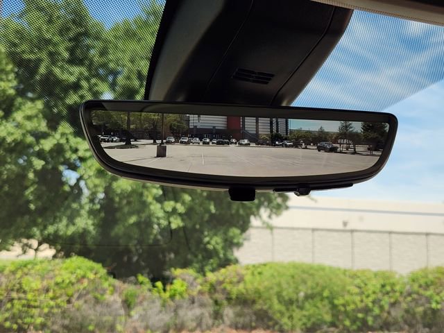 Used 2021 GMC Yukon Denali w/ Denali Premium Package image 17