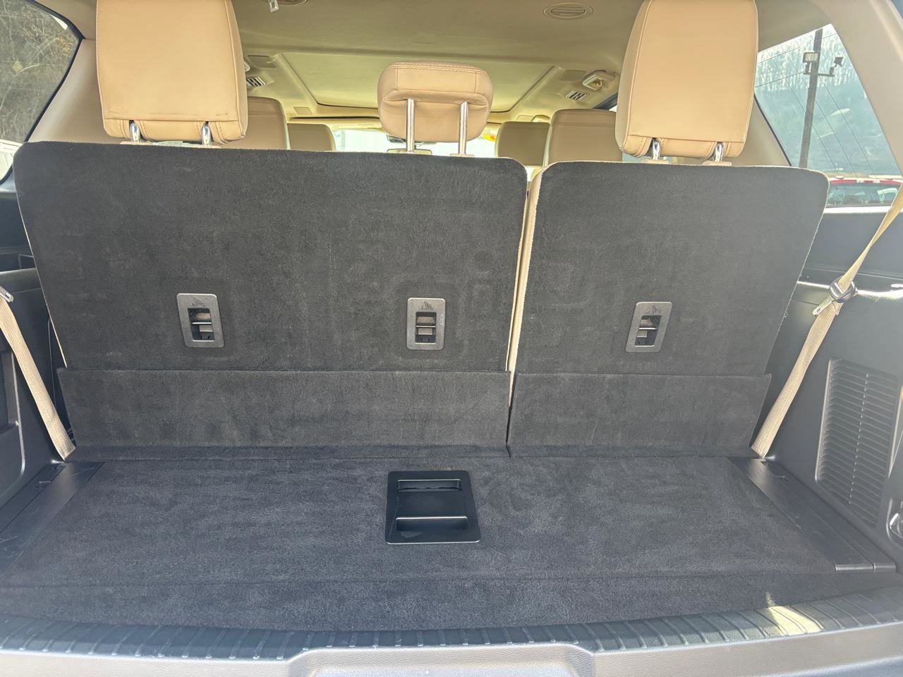 Used 2023 Ford Expedition Platinum image 13