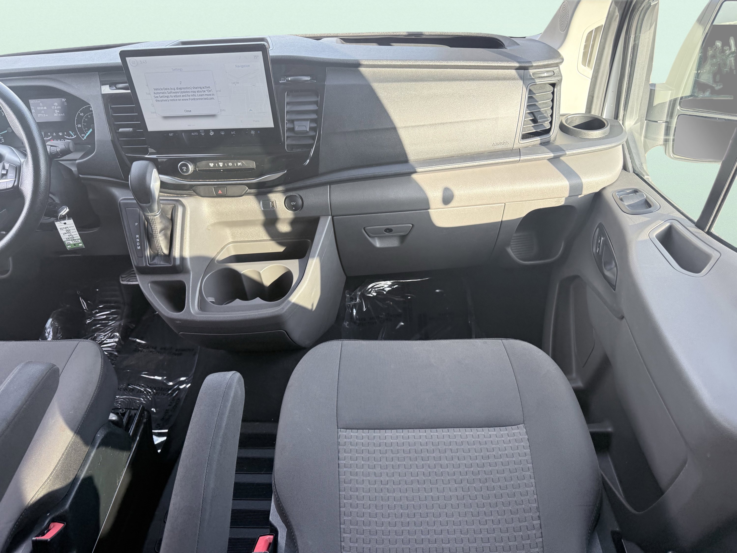 Used 2023 Ford Transit 350 XLT image 30