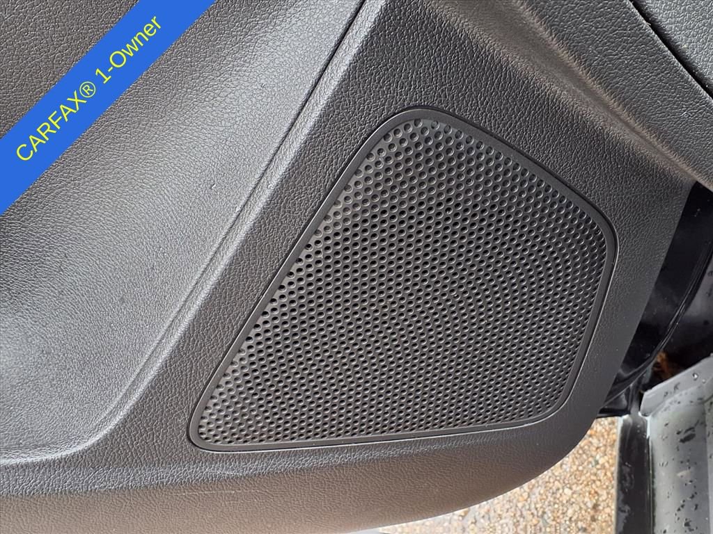 Used 2018 Ford Focus Titanium w/ Titanium Technology Package image 18