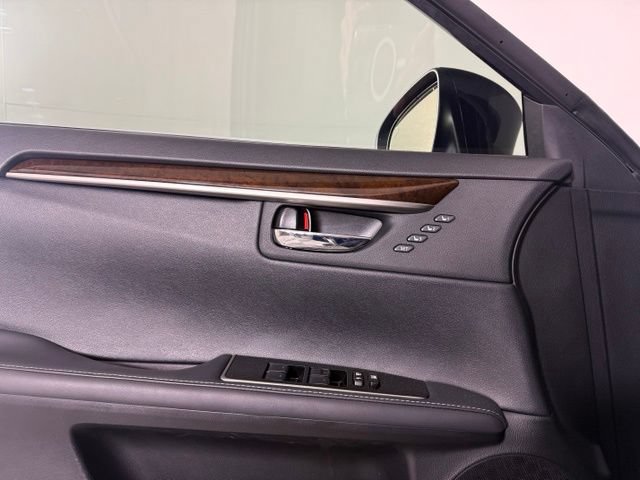 Used 2018 Lexus ES 350 w/ Luxury Package w/Wood Trim FWD image 28