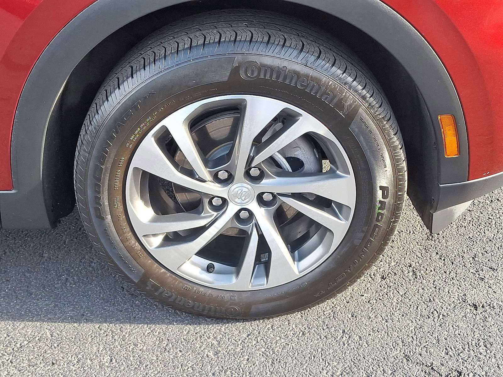 Used 2021 Buick Envision Essence image 8