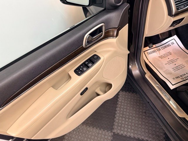 Used 2014 Jeep Grand Cherokee Limited AWD/4WD image 21