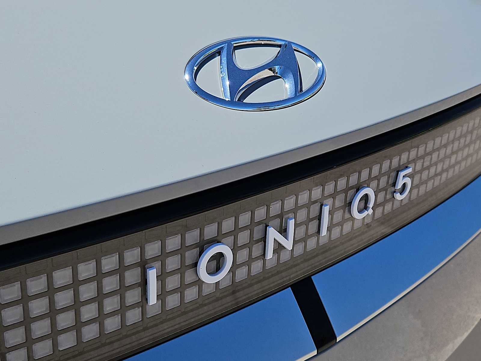 Certified 2024 Hyundai Ioniq 5 Limited RWD image 12