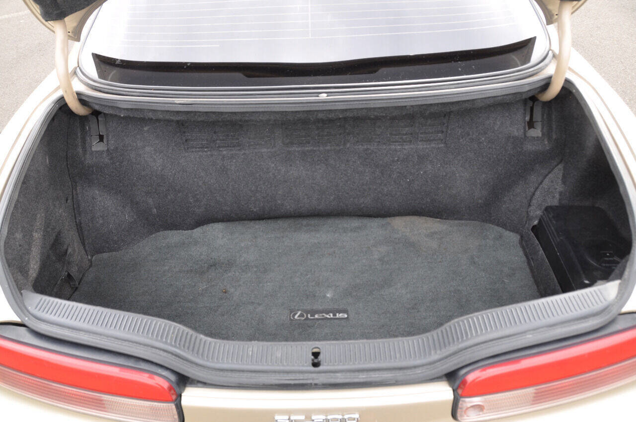 Used 1995 Lexus SC 300 Coupe image 28