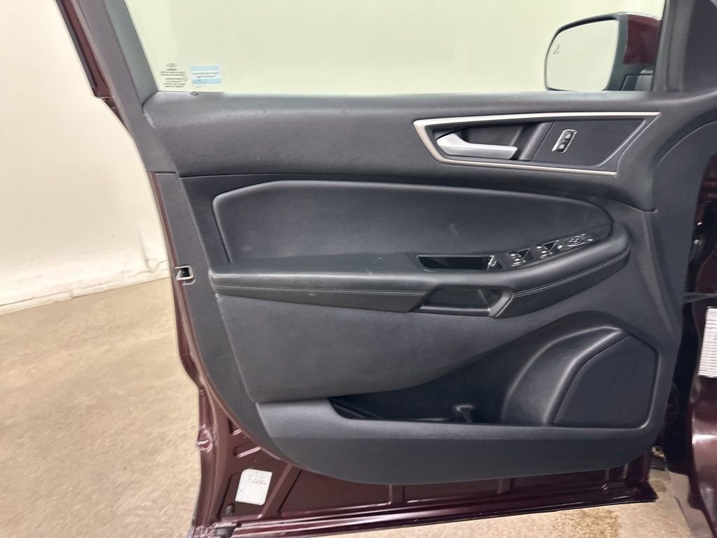 Used 2019 Ford Edge SEL w/ Equipment Group 201A image 32