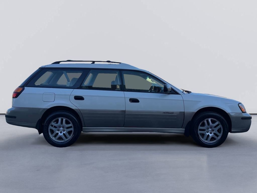 Used 2004 Subaru Outback Wagon image 2