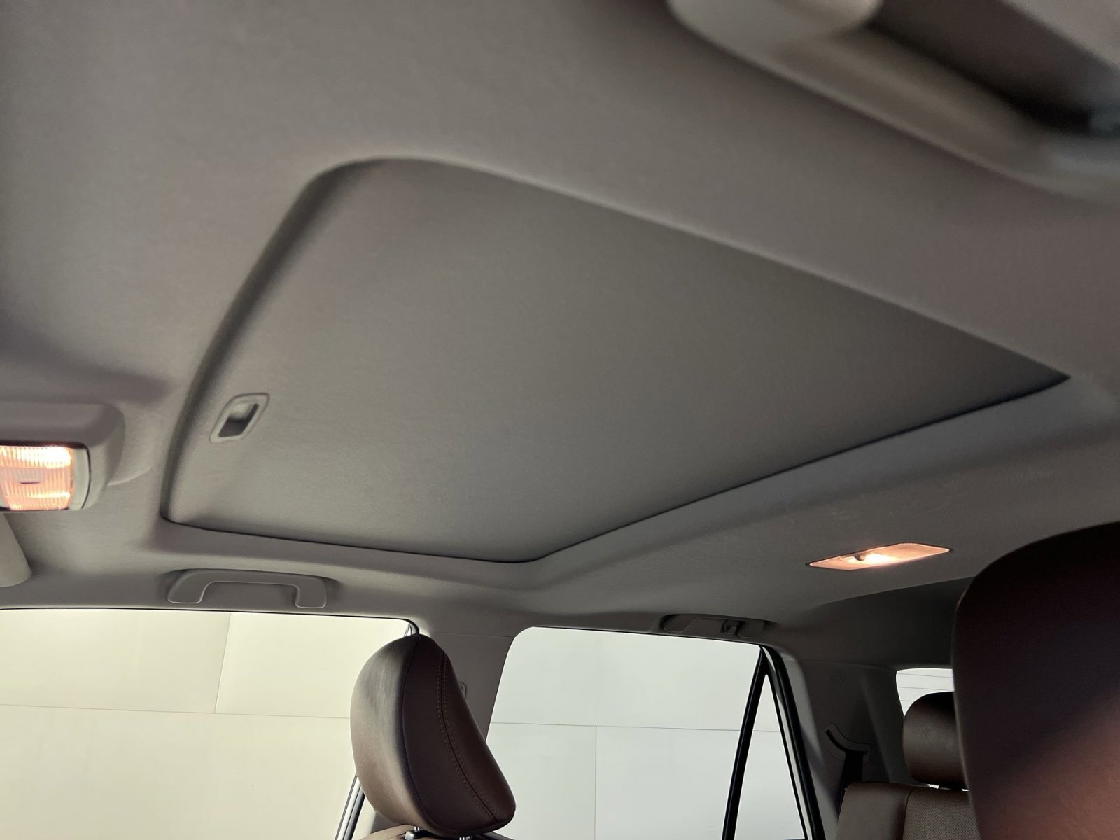 Used 2023 Toyota 4Runner Limited image 24