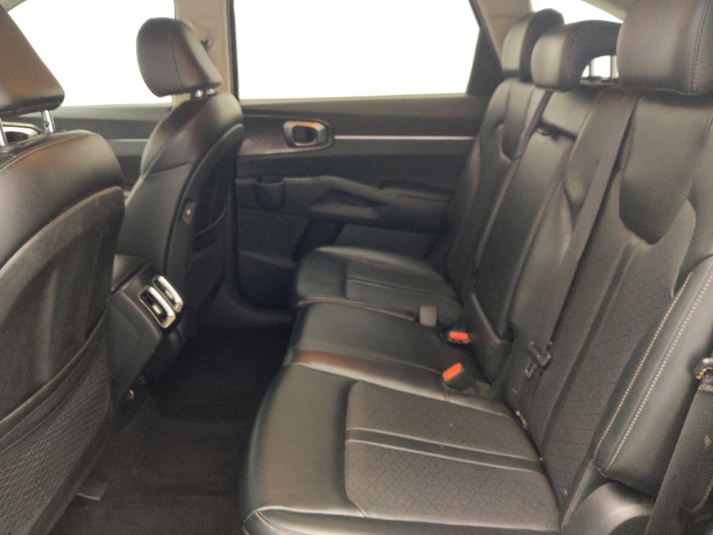 Used 2023 Kia Sorento S FWD image 18