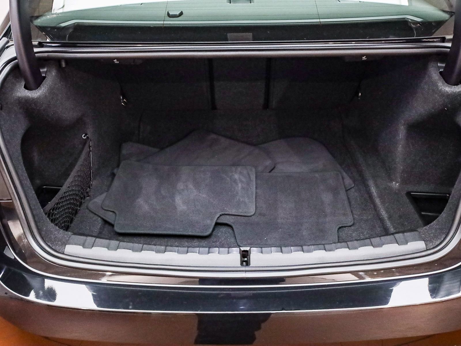 Used 2024 BMW 330i xDrive Sedan w/ Convenience Package AWD/4WD image 27