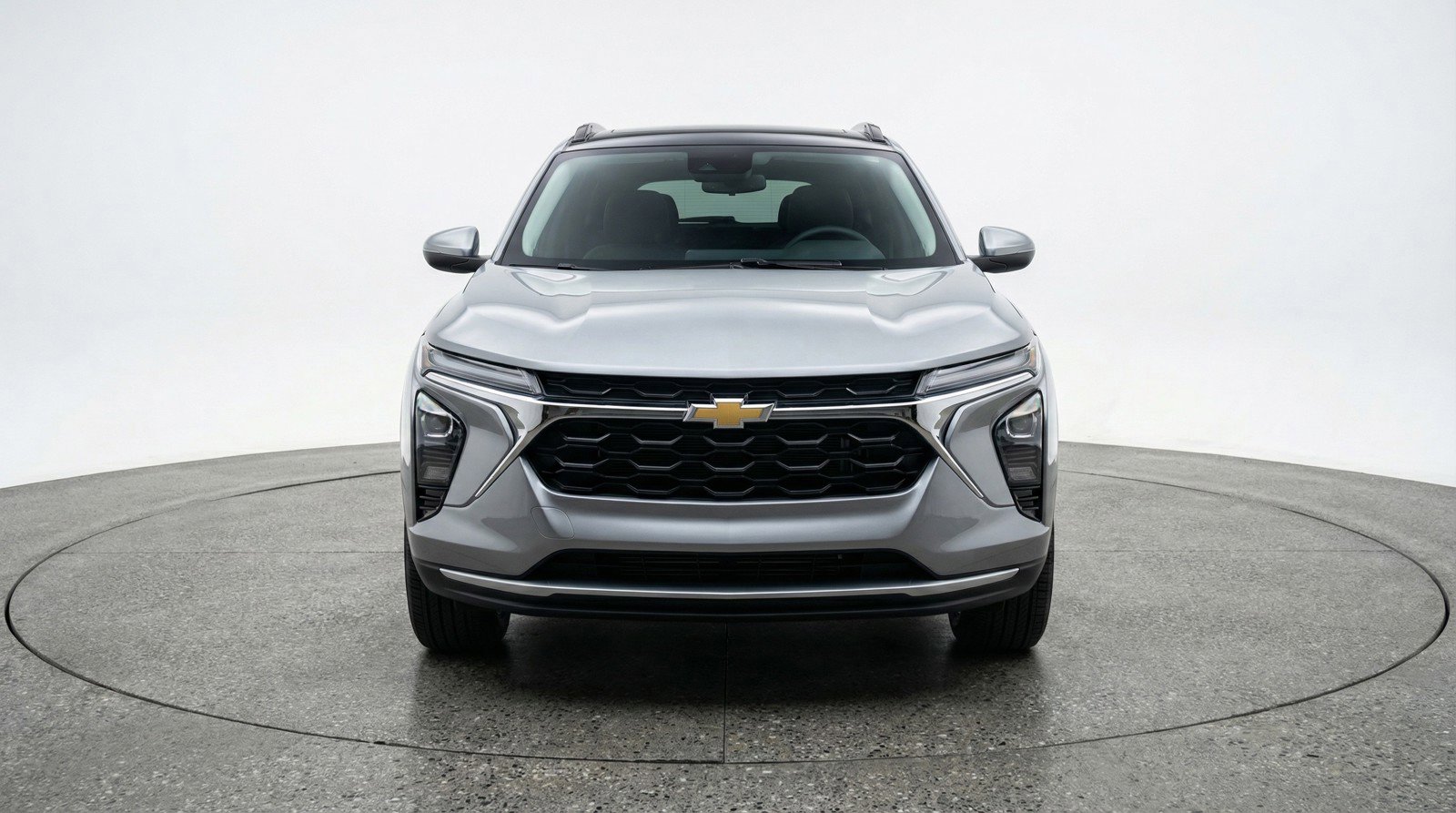 Used 2025 Chevrolet Trax LT image 2
