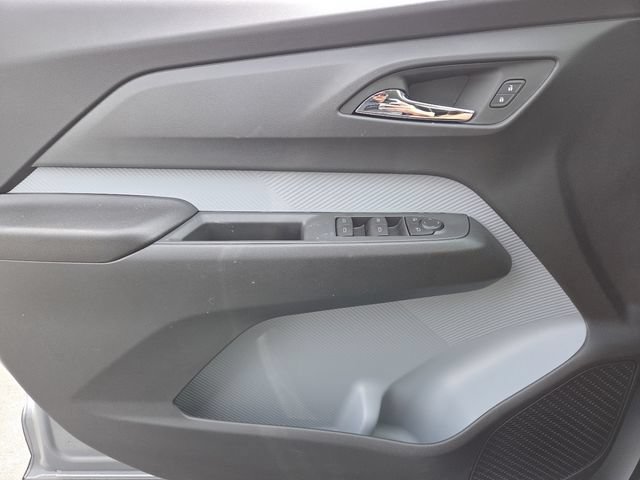 New 2027 Chevrolet Bolt LT w/ Comfort Package FWD image 29