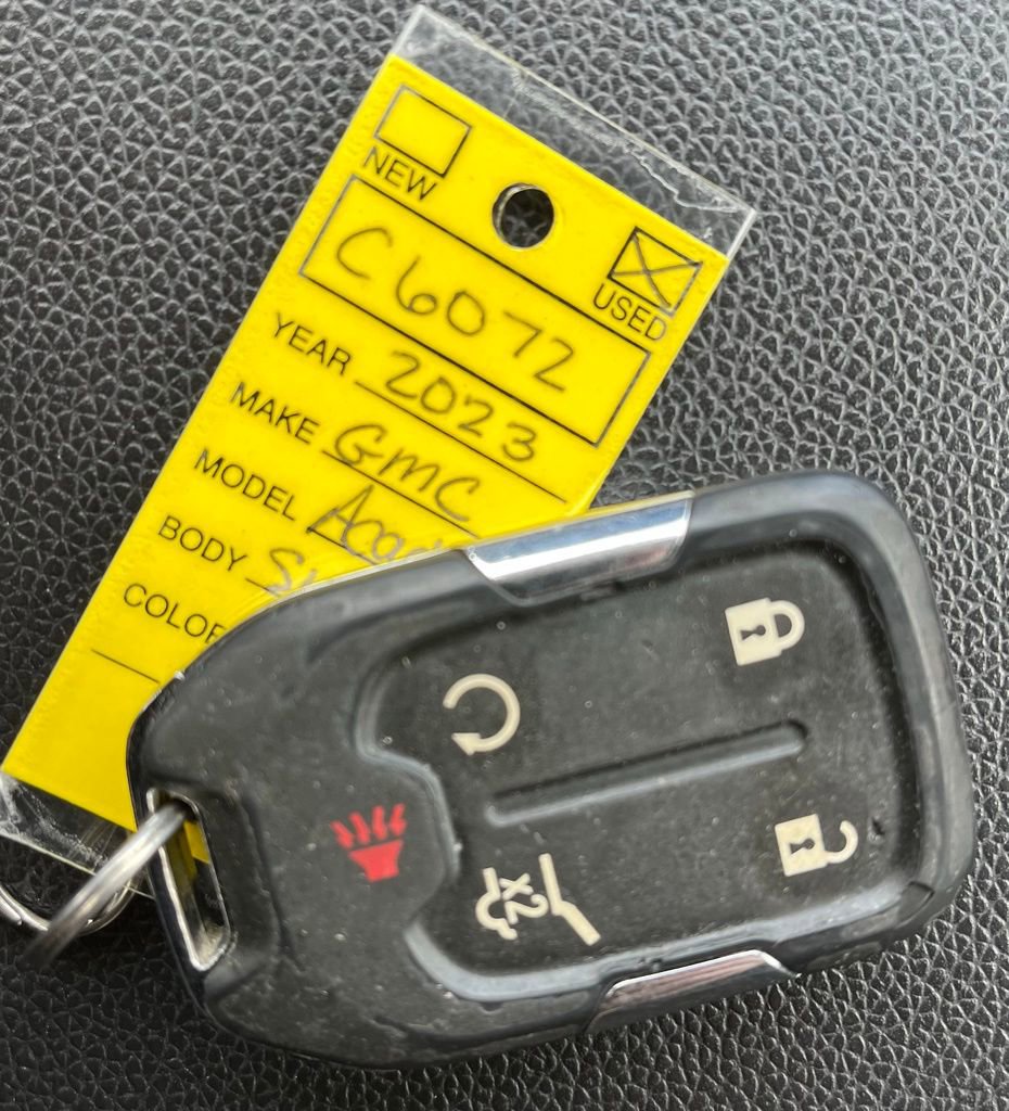 Certified 2023 GMC Acadia SLT image 23